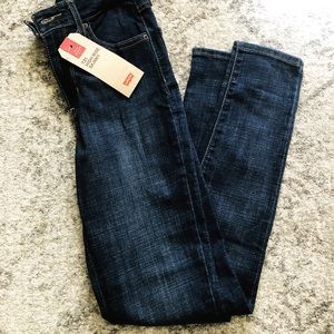 Levi’s Jeans